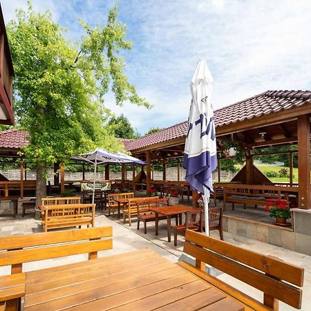 Gasthaus Hotel Beim Erich Oberhofen am Irrsee Εξωτερικό φωτογραφία
